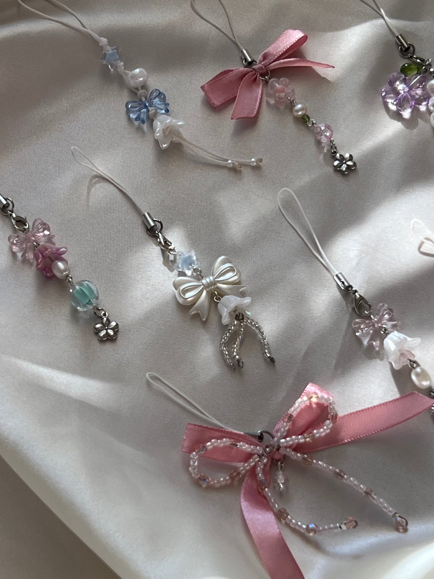Belle Bow Phone Charm Pink