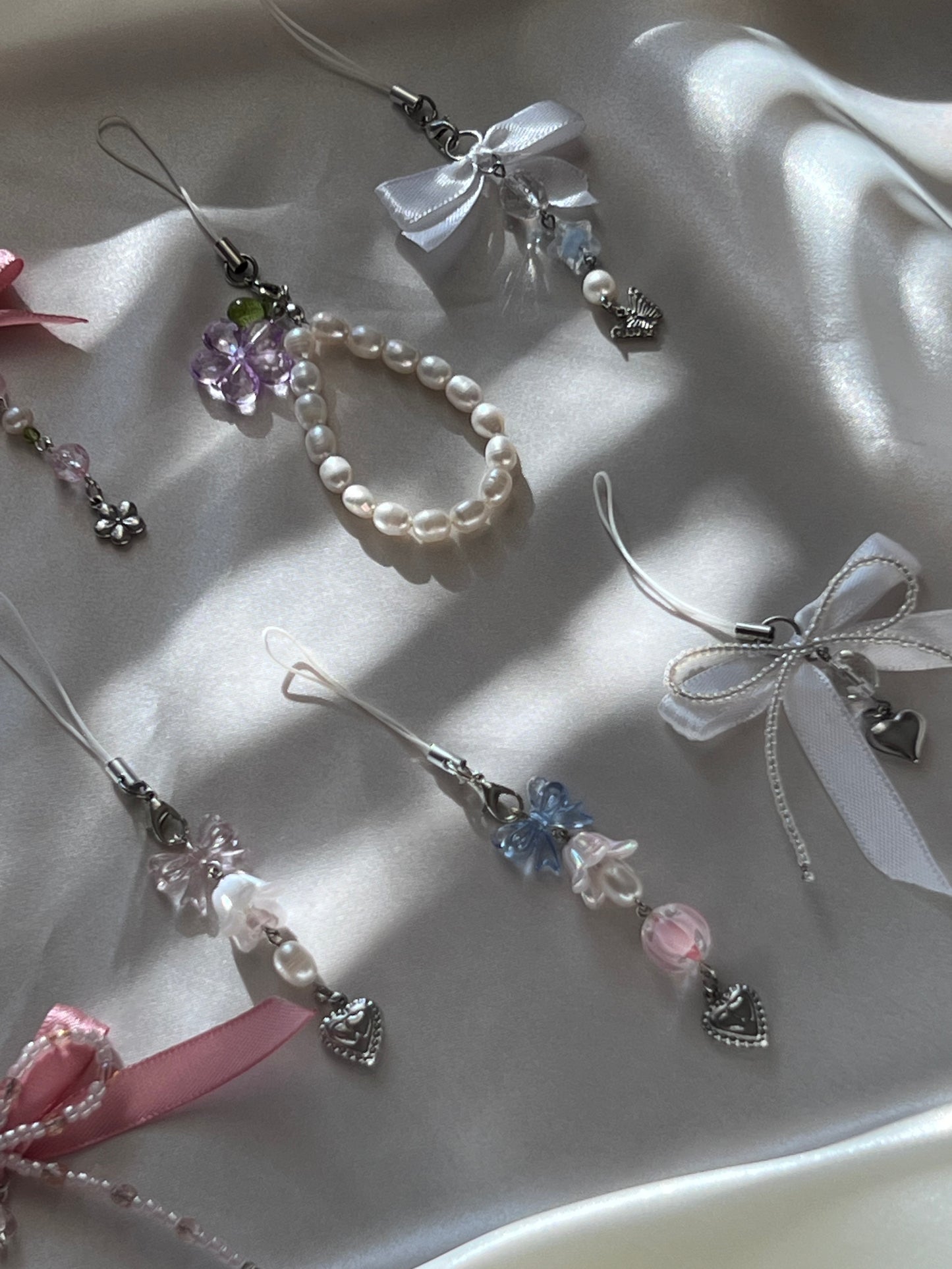 Belle Bow Phone Charm Pink