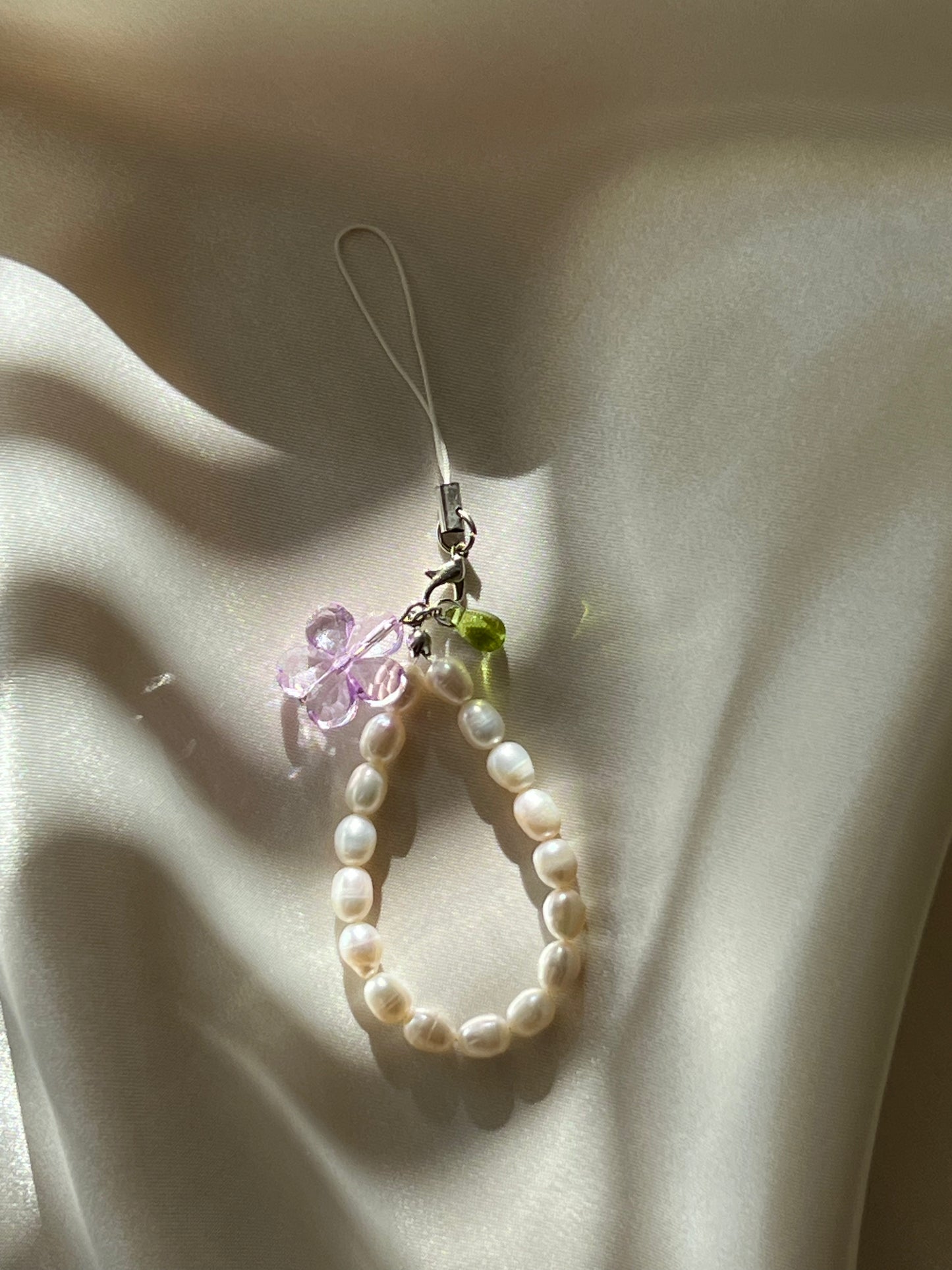 Violette Phone Charm