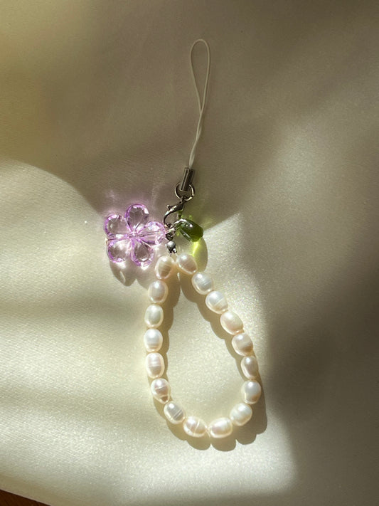 Violette Phone Charm