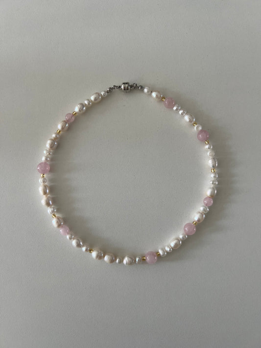 Seina Necklace
